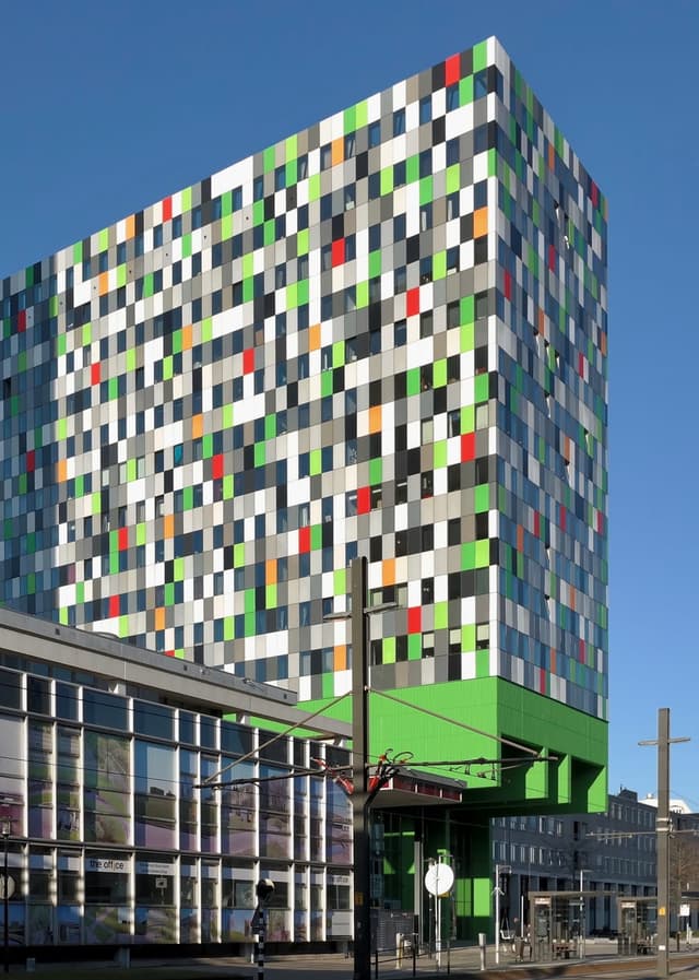 Casa Confetti op Utrecht Science Park, met de groene onderbouw